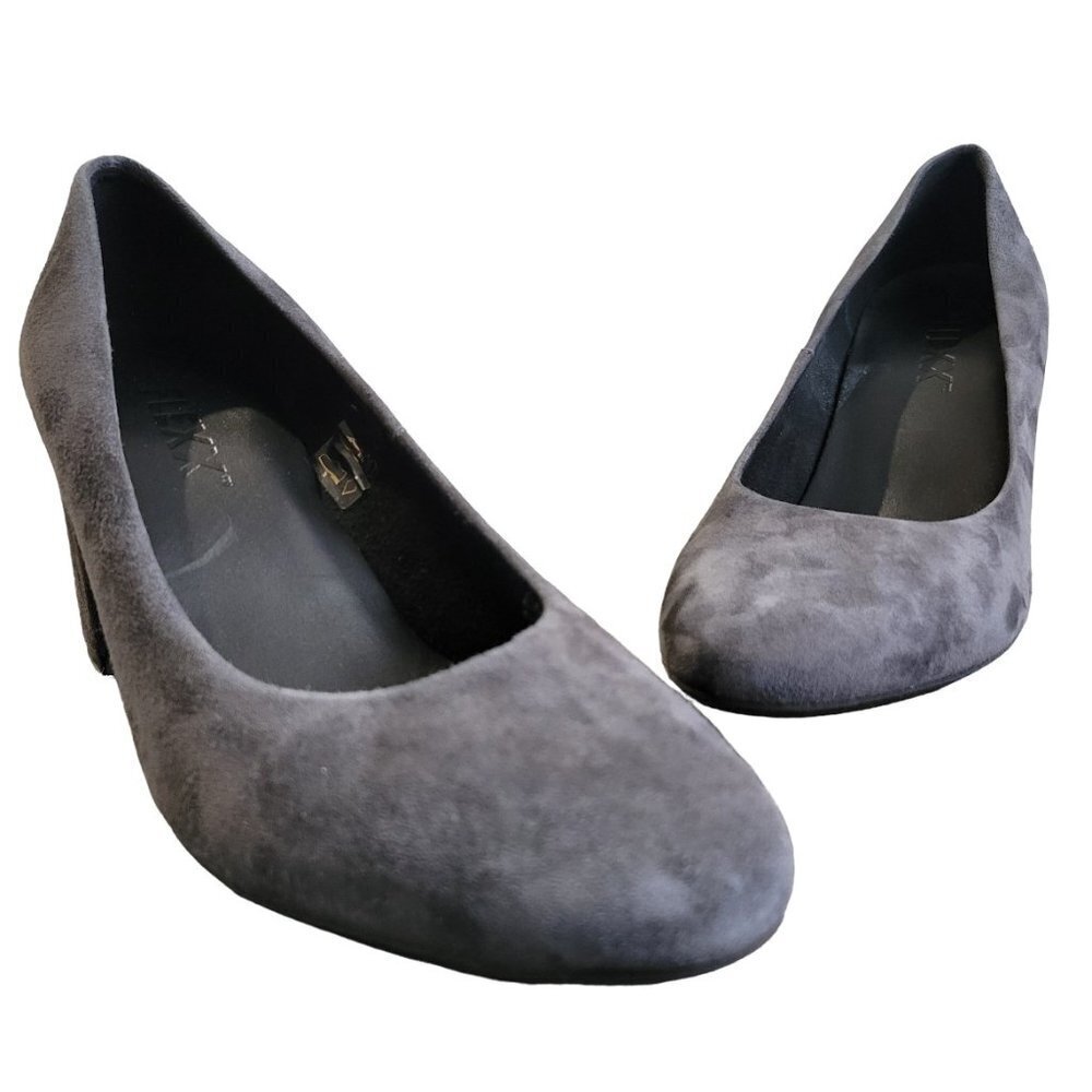 The Flexx Suede Grey Pump Size 8